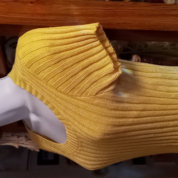 Vintage 80s,Bundle of 2,Super Soft,Lightweight,Crop,Knit Tops,Yellow & Pink💛🩷 - Picture 10 of 15